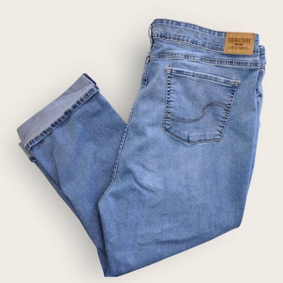 Levis Signature Womens Jean Sz 42" High Waist Cropped Retro Faded Midrise Preppy - Picture 3 of 8